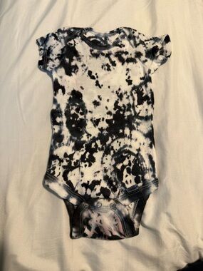 Gerber Black and White Tie-Dye Baby Bodysuit